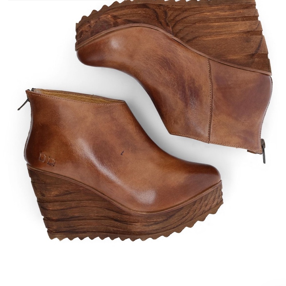 Bed Stu Wedges